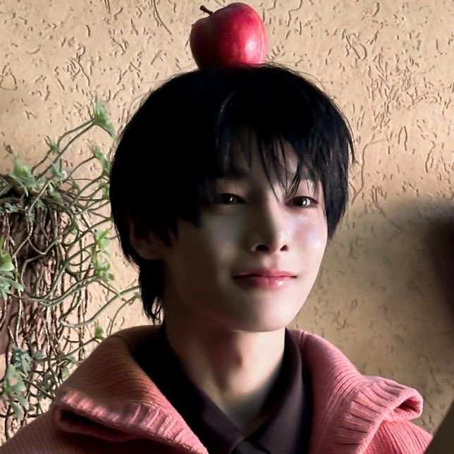 luvksminnie's tweet photo. (pine)apple dorm 🍍🍎 https://t.co/BLTA13o6di