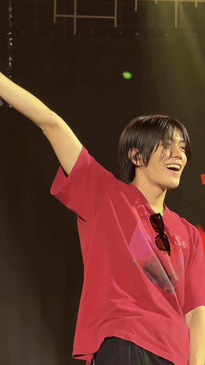 fullsunbaby_'s tweet photo. Na yutaaa u driving me crzyyyy 

#NCT127_5TH_NEOCITY_THE_REDLINE
#THE_REDLINEinJakarta #YUTA https://t.co/VaX7zlnTS2