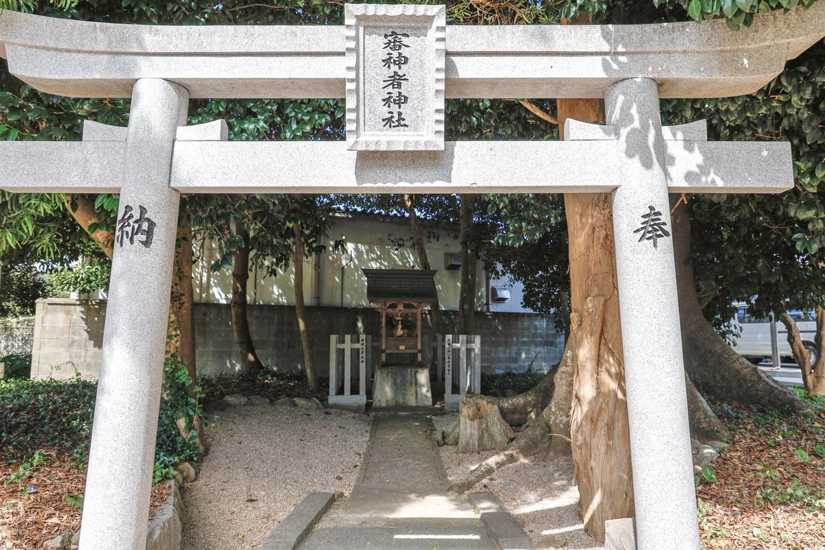 shiranui812's tweet photo. 審神者神社 https://t.co/YYJw58TeKS