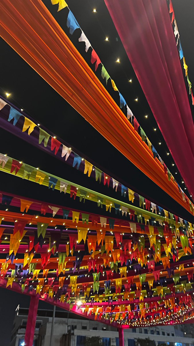 BoscoloRenzo's tweet photo. Too late for this post, but ek reel to banta hai. Glittery dress, dazzling night, and full Dandiya fever. A starry night by @districtupdates, organised by @radio_mirchi_98. 3 https://t.co/3WNaQqJ4Yo
