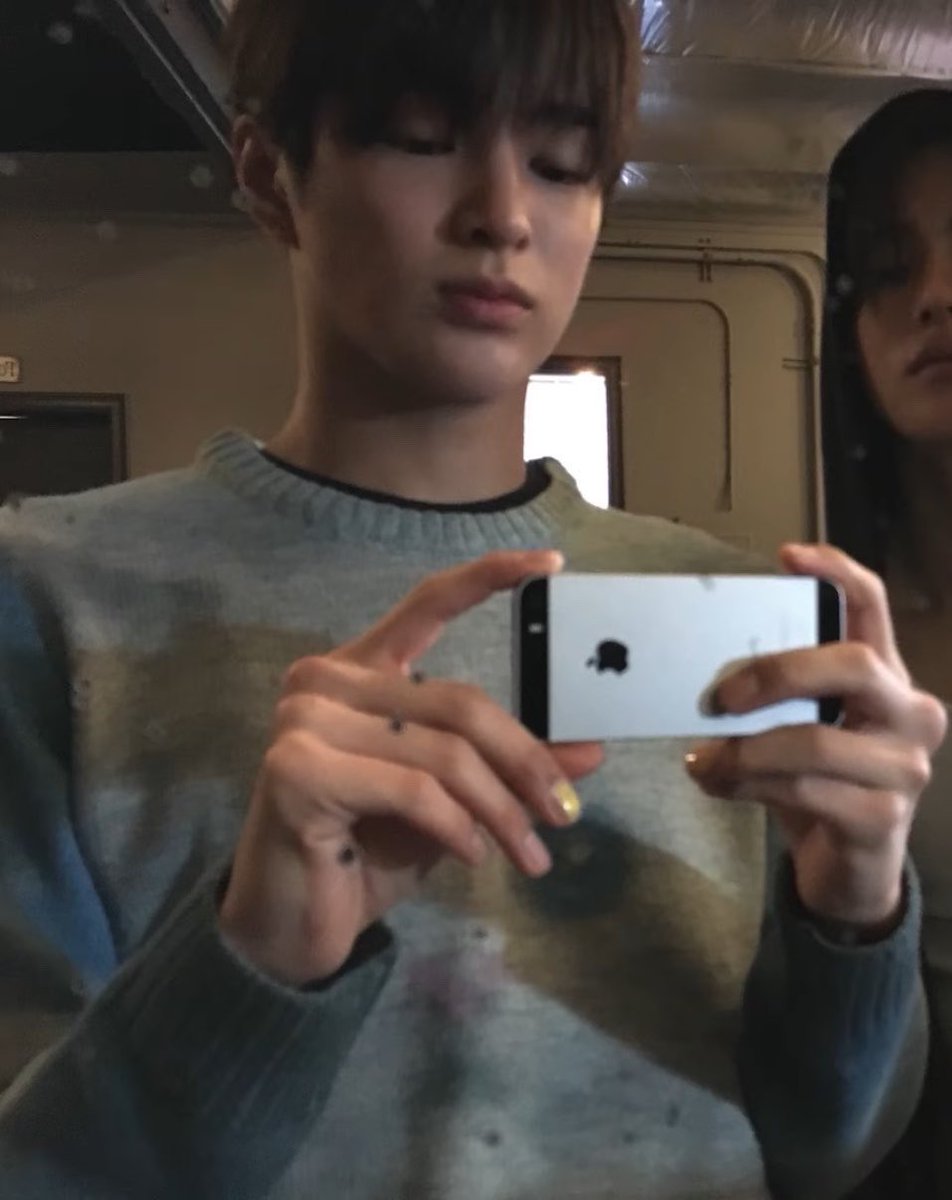 uuni2h's tweet photo. 어떤 공구년생남자한테 관심이 생겼어요 https://t.co/0fGKDVrV2E