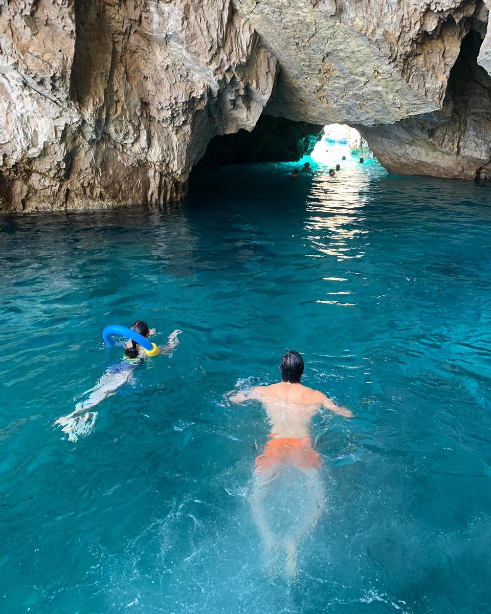 tonymail21's tweet photo. Swimming through the unknown. https://t.co/iIEokancDG