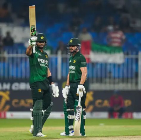 TabishMir_'s tweet photo. HASSAN NAWAZ EXPOSED  club-level Indian bowling! 🔥🇵🇰

He proved that Indian bowling only works in IPL, in international cricket it's ZERO! 0️⃣🇮🇳

This is how you bat with confidence! Other Pakistani batters who couldn't score should learn from H Nawaz! 💪

Shabash Hassan Nawaz! https://t.co/9TvHs1sZUS