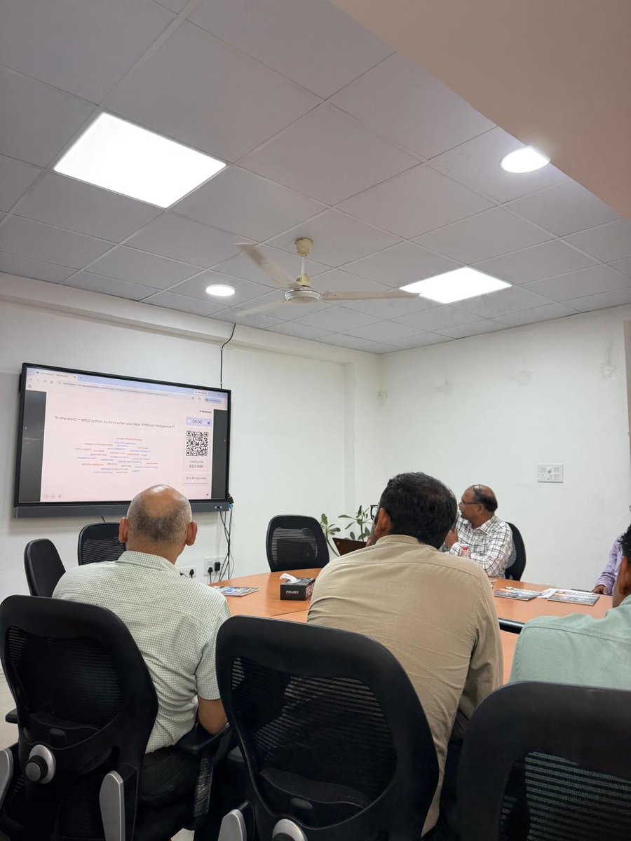 MplsaDot's tweet photo. LSA कार्यालय में e-Office में AI के विविध अनुप्रयोग” विषय पर आयोजित कार्यशाला में विशेषज्ञ श्री आशीष कोलारकर एवं सुश्री आरूषि पानवलकर ने AI के व्यावहारिक उपयोग एवं नवीन आयामों पर जानकारी साझा की।
@DoT_India @DGT_HQ
#HindiPakhwada #AI #eOffice #MPLSA #DoT https://t.co/1EUsYN8OvH