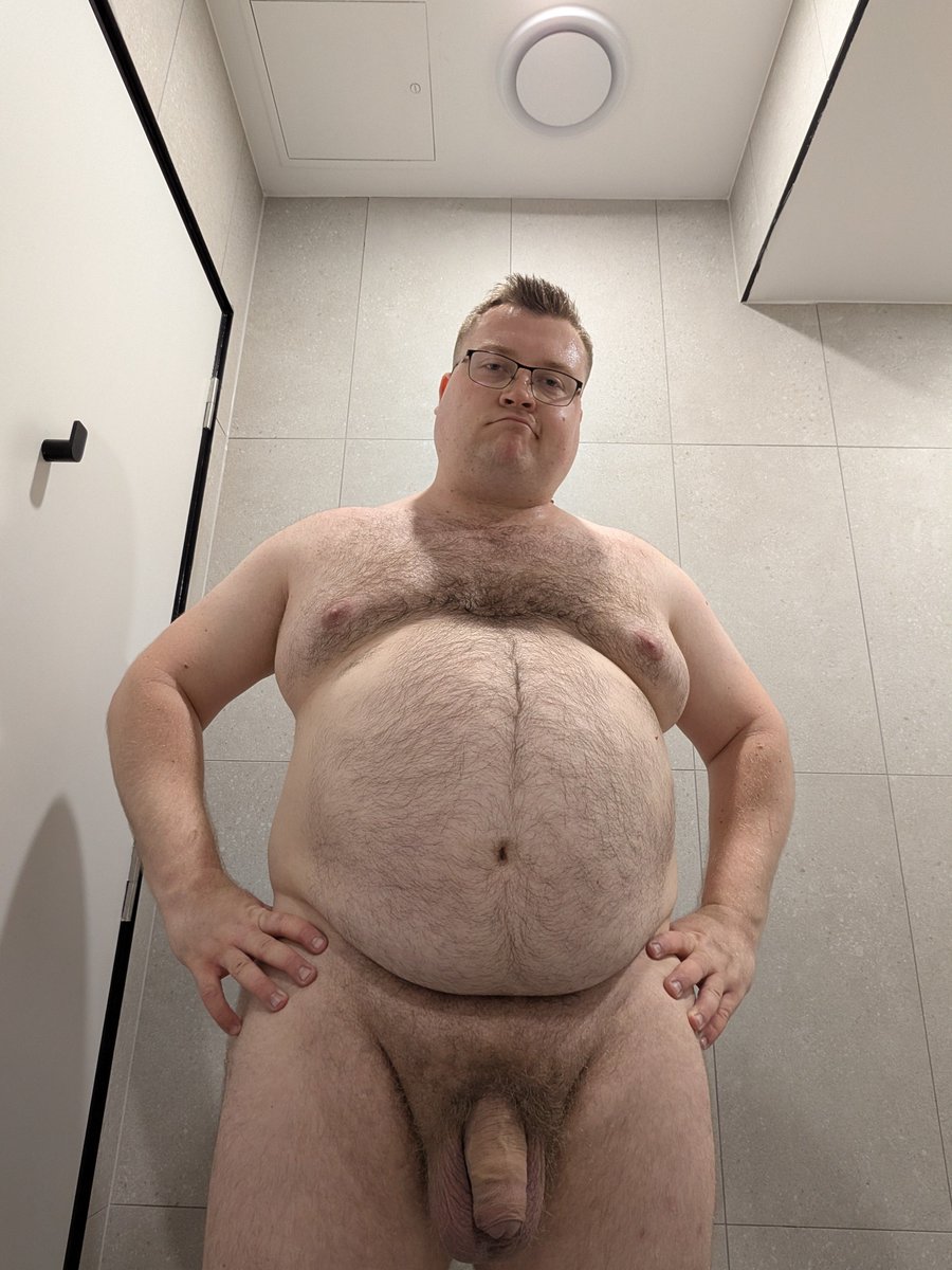 muskiercub's tweet photo. I got a haircut yesterday. Thoughts? I feel like it's a little short but not sure 😔 https://t.co/t4U2MAf9d9