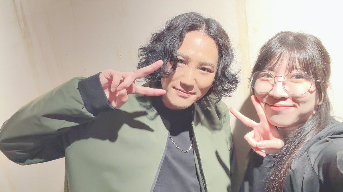 03shio31's tweet photo. #悪魔の恋愛診断展
ちーちゃん最終日でした🫶🏻
ラストかずくんは けんやさんと！
沢山喧嘩してたけど何やかん���かずくんとは仲良しです笑
皆さん真剣にお話し聞いてくれて、アドバイスもくれてありがとうございました！

当日券がない時間帯もありますので公式アカウントを要チェック👀 https://t.co/sxBEPtKJOg