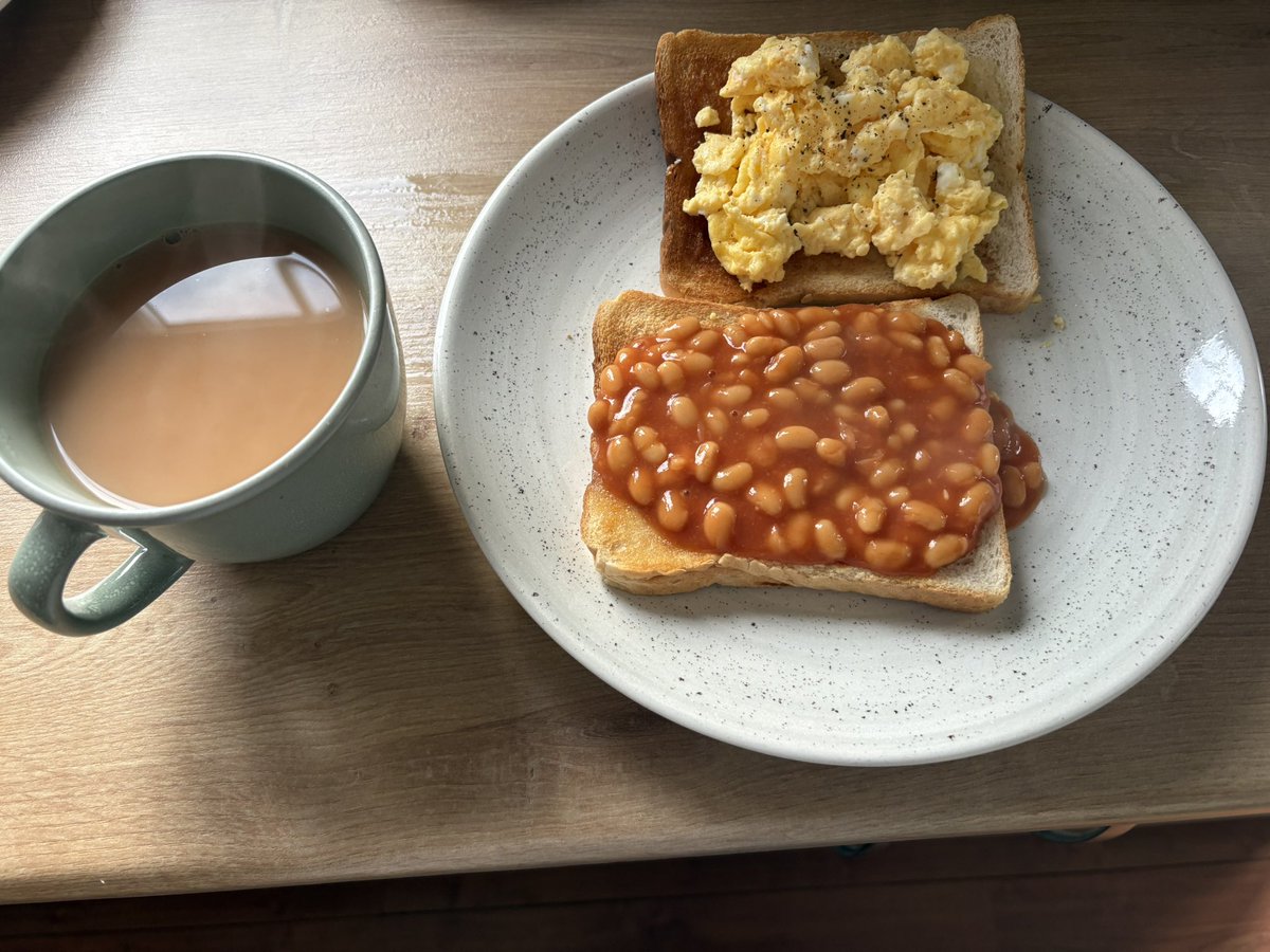 shay_ken1974's tweet photo. Couldn’t decide between beans or scrambled eggs on toast so went for both.🐣🫘🍞

Plenty of local football on so get yourself out and about to a game somewhere today and enjoy⚽️ https://t.co/U5EBbZ0n6A