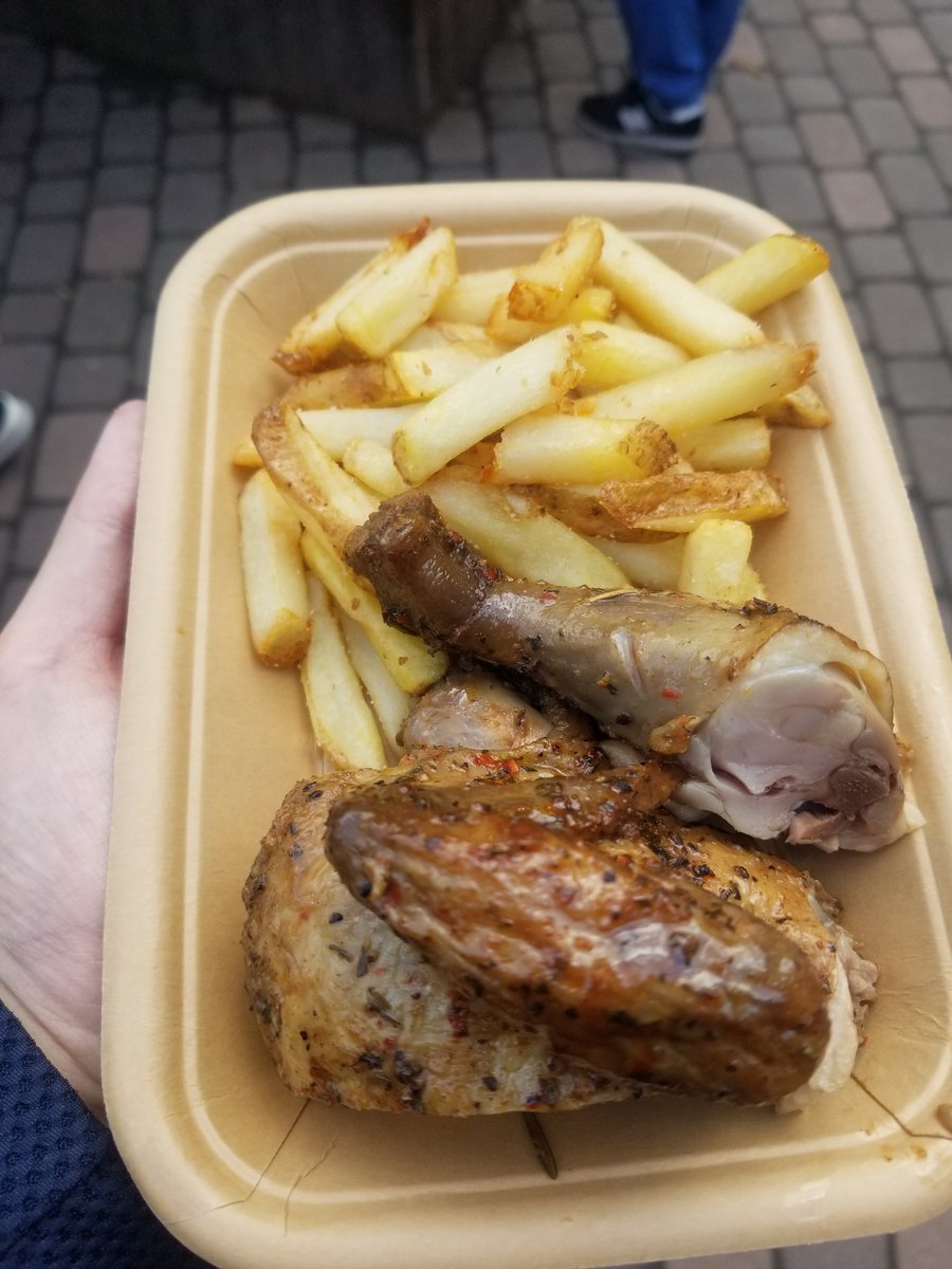nahcusabes's tweet photo. 7丁目会場初めて食べてきた https://t.co/5wZcWEWb8o