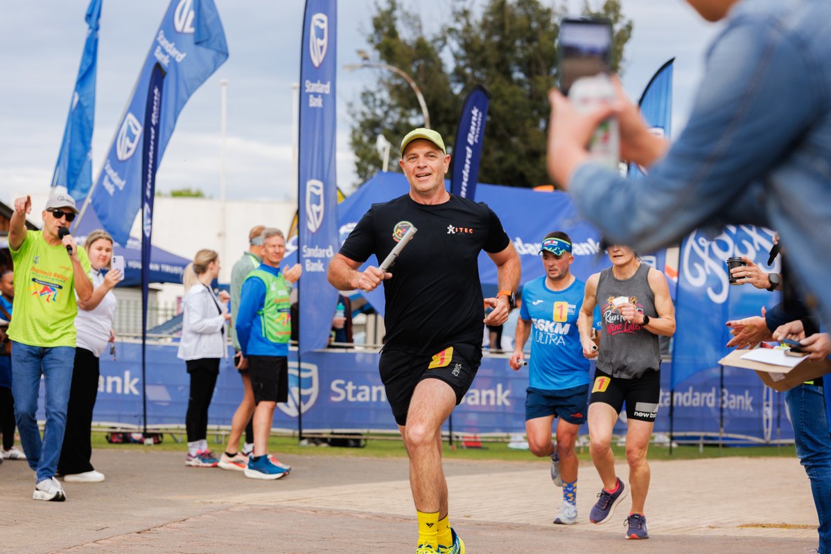 StandardBankZA's tweet photo. Every stride tells a story of determination. From the first step to the final push, the Standard Bank Business Relay is about grit, growth, and going the distance.

 #SBLove💙 #BusinessRelay https://t.co/RVv2DEN6DX