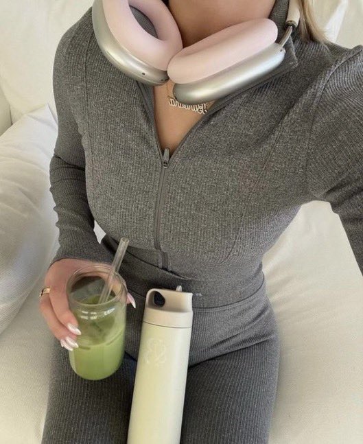 Diorgirlx's tweet photo. eat like you respect yourself https://t.co/ufawbSbDl7