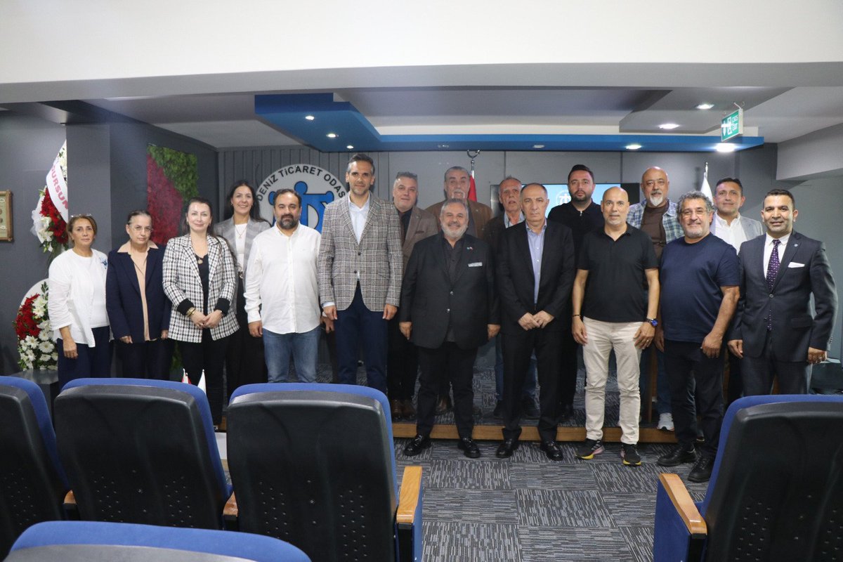 AlfaPressMedya's tweet photo. İMEAK DTO Aliağa Şubesi 3. Dönem Meclis Üye Seçimleri tamamlandı. 86 üyenin oy kullandığı seçime tek listeyle giren mevcut başkan Adem Şimşek güven tazeledi.
#DenizTicareti #Aliağa #DTO #Seçim #Denizcilik #İMEAKDTO #AliağaLimanları
https://t.co/PFgo0T4hTT https://t.co/VzllcIIUn8