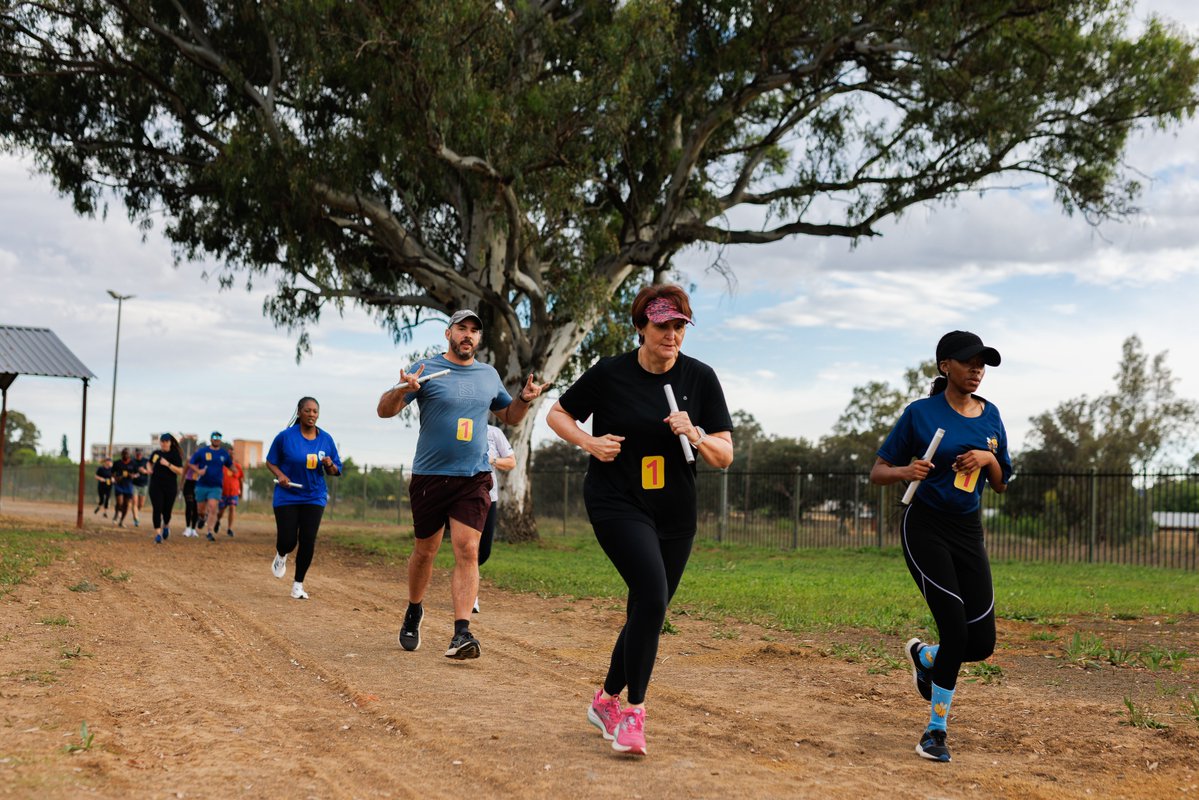 StandardBankZA's tweet photo. Every stride tells a story of determination. From the first step to the final push, the Standard Bank Business Relay is about grit, growth, and going the distance.

 #SBLove💙 #BusinessRelay https://t.co/RVv2DEN6DX