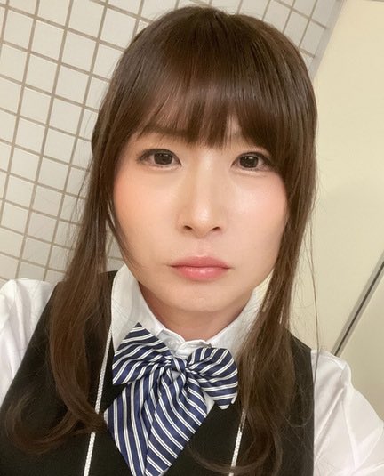 hinam5959's tweet photo. 若い方2名様以上のグループで私に全員分の精子を飲ませてください。複数名様を集められる方からのDMをお待ちしております🙇‍♀️言うことを聞きますので最後は私の口の中に射精してください。気に入っていただけたら今後皆様が個別でオナニーされる際のザーメン便所として日常的に精子を飲ませてください。 https://t.co/AWg92l3Vjm