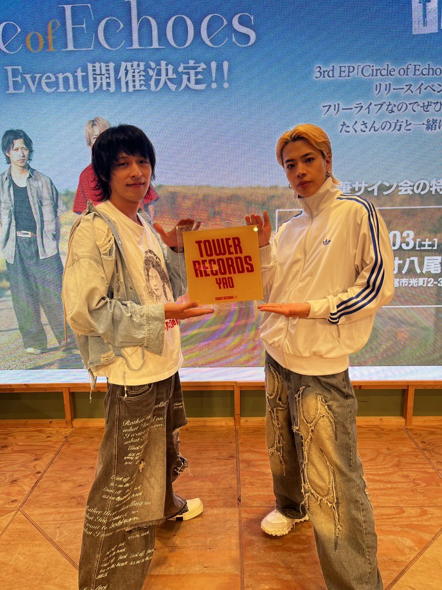 the_agul_jp's tweet photo. 【Thank you Osaka!!】

🗓️10/3(土)
📍大阪アリオ八尾　光町スクエア
「Circle of Echoes」Release Event

地元大阪にて初日終了☑️

ご来場頂いた皆さん、
ありがとうございました🎊

ここから各地回っていきます🌏
是非ともお越しください🙌

#THEAGUL https://t.co/Pg8YiUGtQS