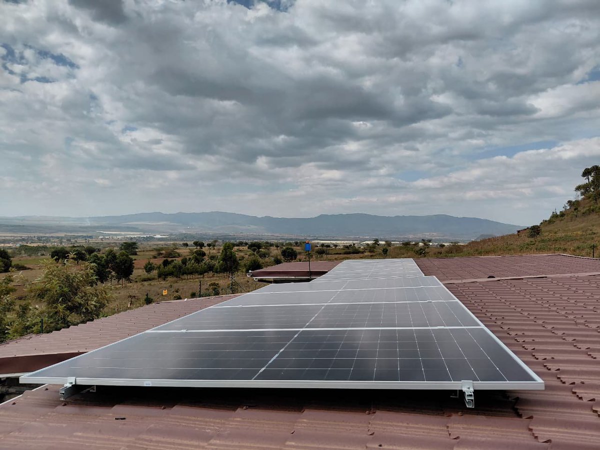 Taicopowerke's tweet photo. From rooftop panels to the final handover, powering homes and building trust
A look at our team installing a solar system featuring a TAICO lithium battery, followed by a customer handover.
#taico #SolarInstallation #solarenergy #solarsolutions #weekend https://t.co/PWZQ6KSHJE