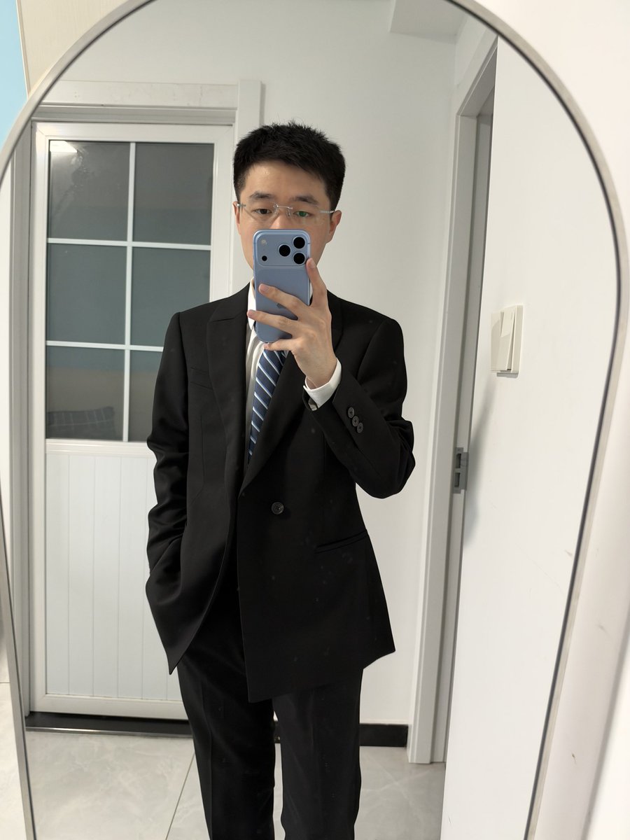 LinSen0908's tweet photo. 不论你爱不爱我都没关系，只要我的心仍懂得颤抖 https://t.co/QxpIcHRn3b