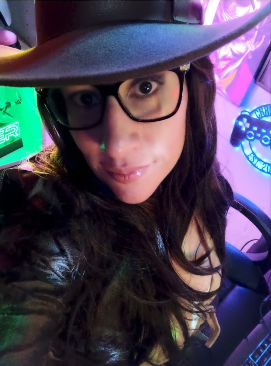 ChrissyCosplay_'s tweet photo. Indiana Jones one of my favorite characters of all time. https://t.co/cZjIxMpNty