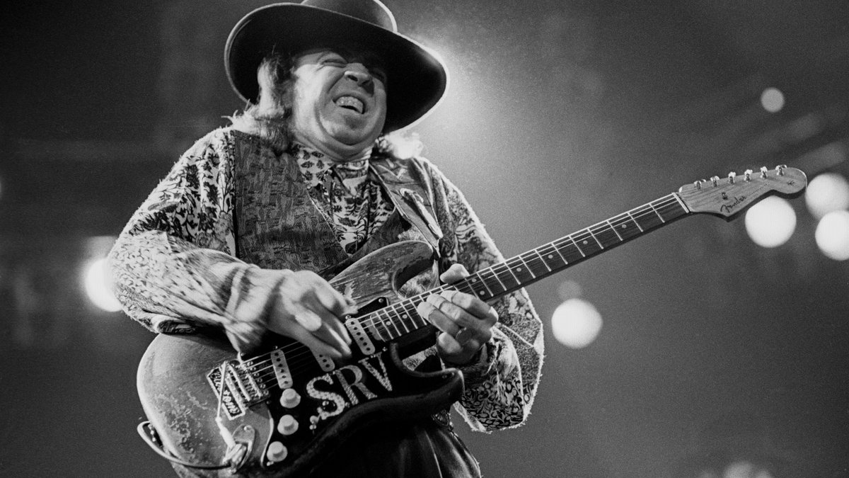 rabidrobot42's tweet photo. Stevie Ray Vaughan    (Oct 3, 1954 – Aug 27, 1990) https://t.co/vNA0Gtx3cM