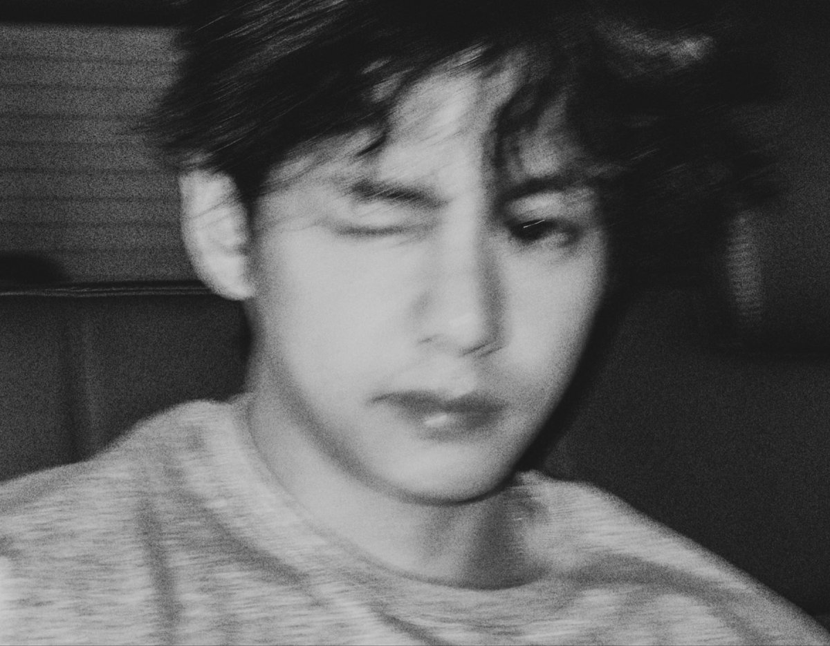 thvdiaries's tweet photo. taehyung via mnijungkook📸 https://t.co/97B2nojJwa