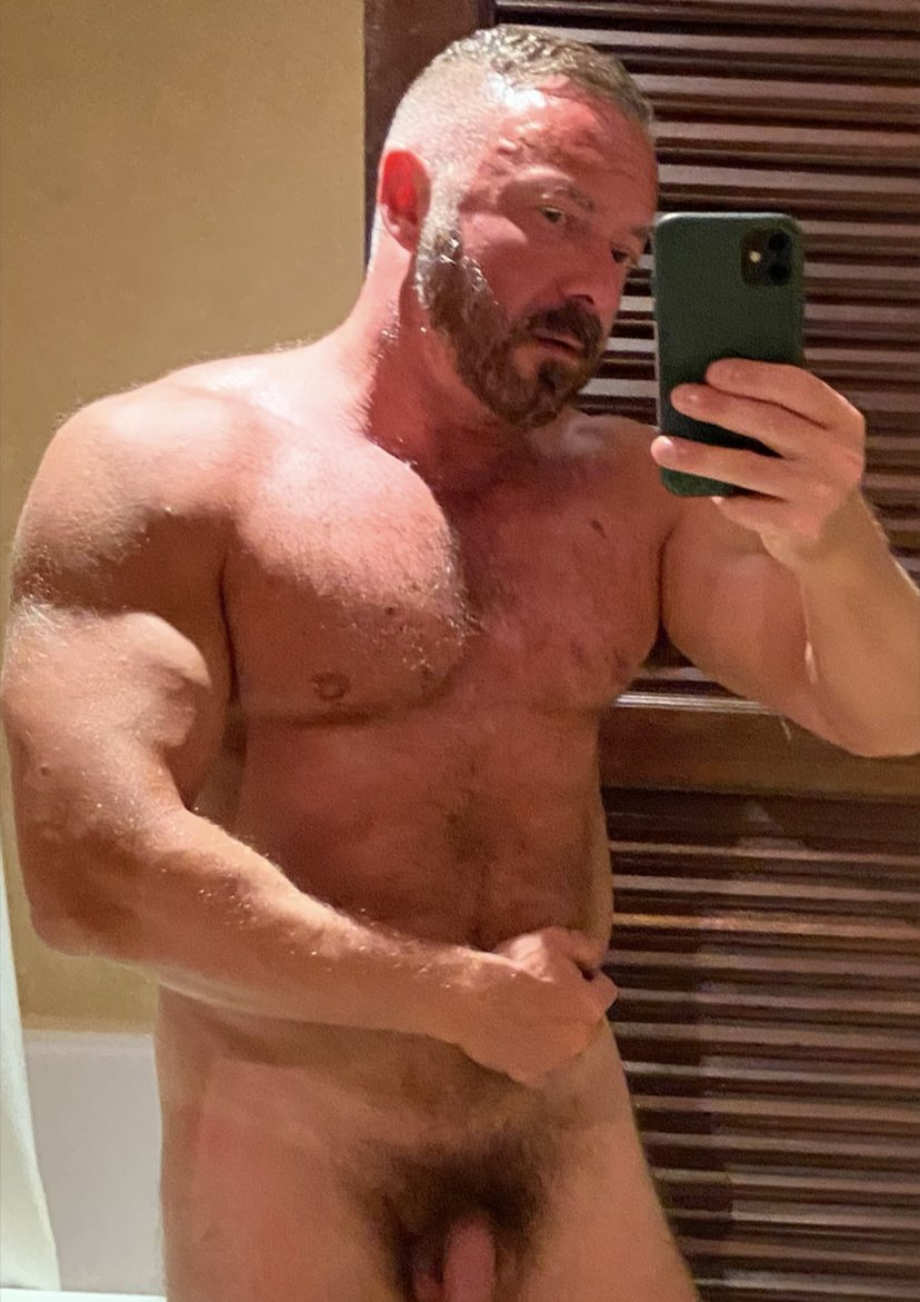 proudprimalpig's tweet photo. This Pig Bull proudly showing off his Man Bush and Cock. #Pig #manbush #proudpig #ripeman #gaypig #gaybull #gaymuscle #postgym #muscle #menstink #muskyman https://t.co/3UkONtKr08