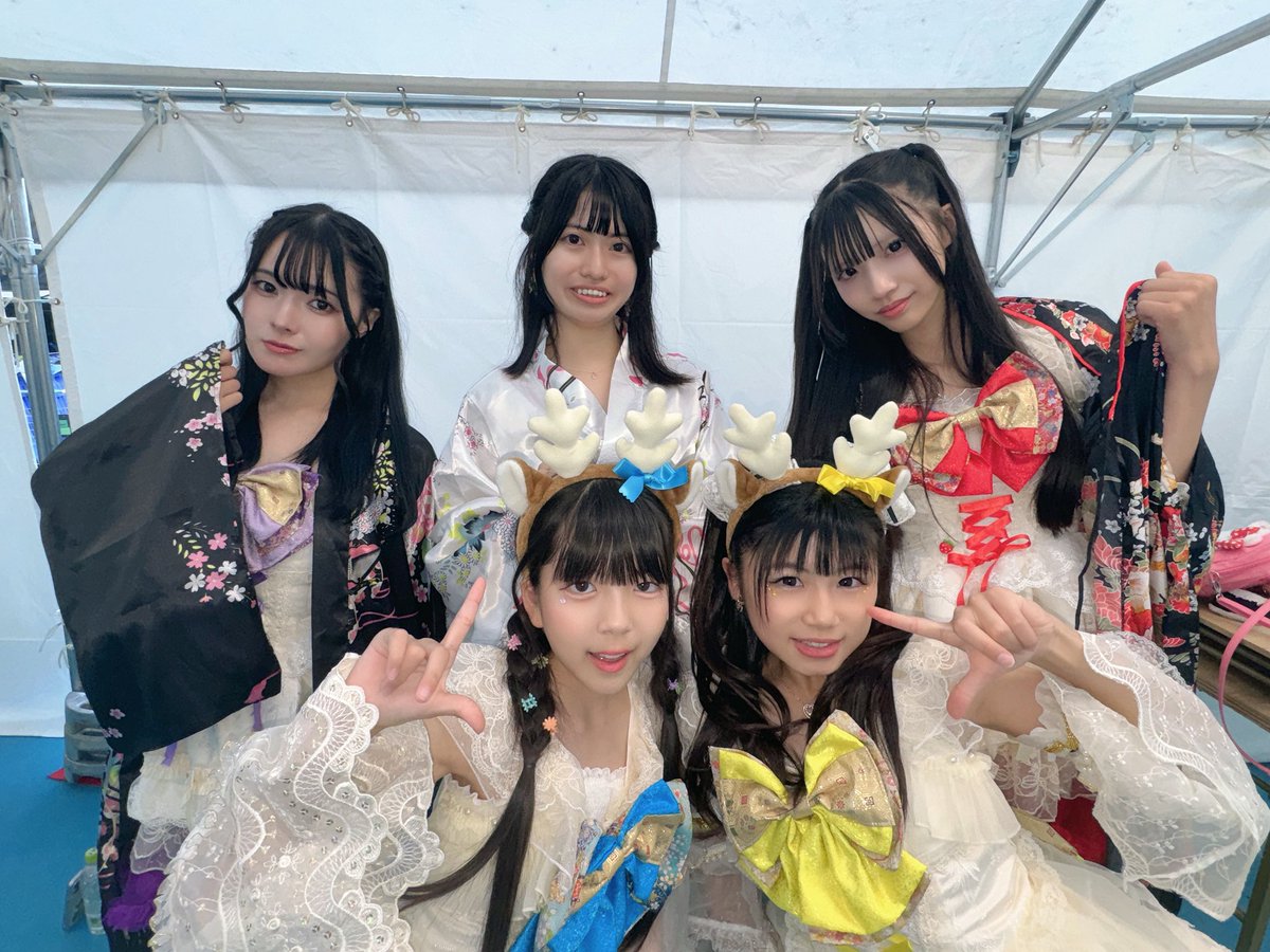 LeSiananara's tweet photo. 🦌🔥まもなくエメラルドステージ🔥🦌

奈良県代表・Le Siana、まもなく出番です‼️✨

2本目も全力で盛り上げます🔥
会場のみなさん、一緒に楽しんでくださいー！！🙌��

📍稲毛海浜公園プール
🎤エメラルドステージ
⏰17:00〜17:15

#クロフェス2026
#クロフェス
#LeSiana
#奈良県代表 https://t.co/NhvdCo1wtj