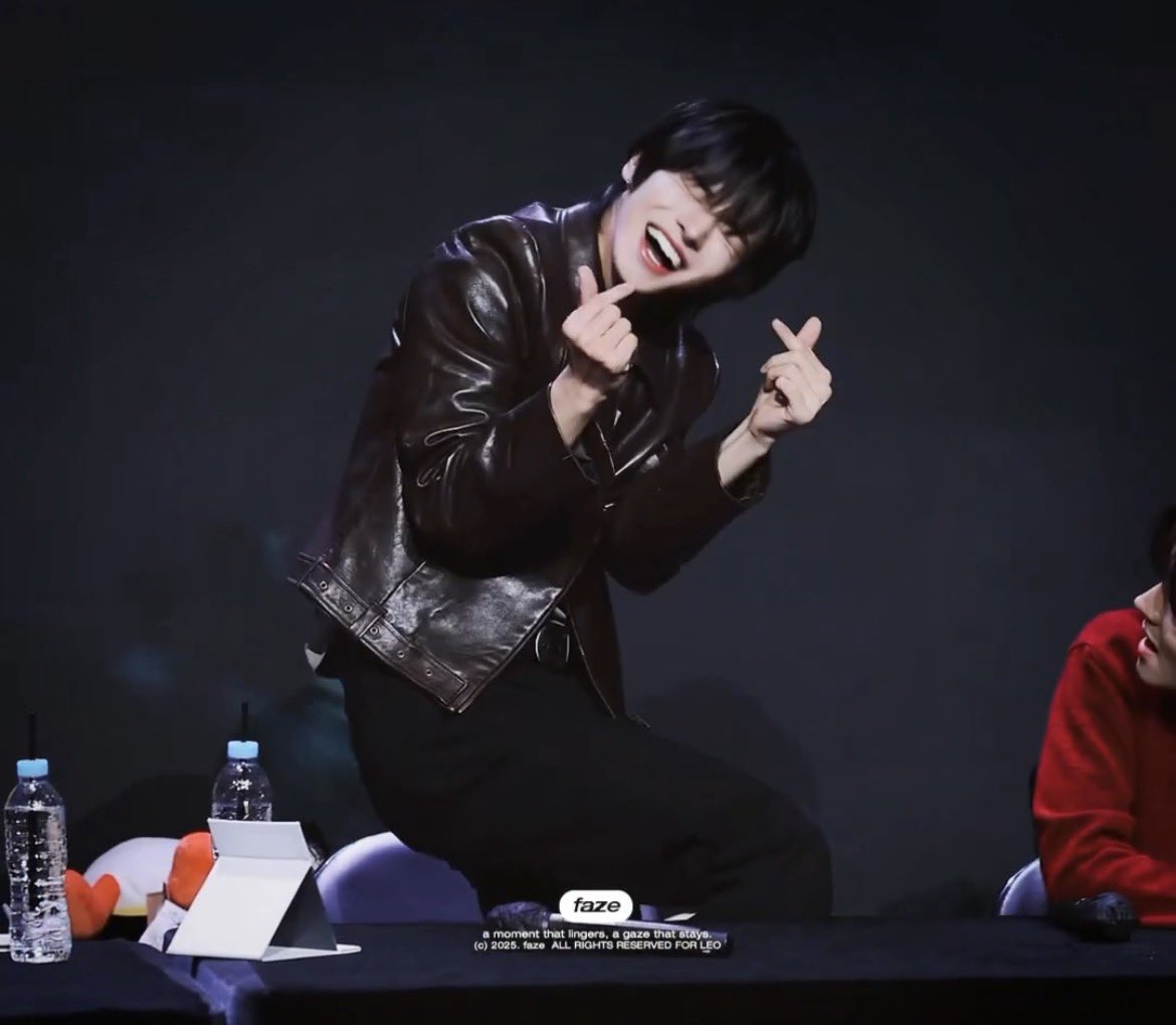 asxoxeo's tweet photo. 아 오빠 제발ㅋㅋㅋㅋㅋㅋㅋㅠㅠㅠㅠ https://t.co/lSCZKjaRiD