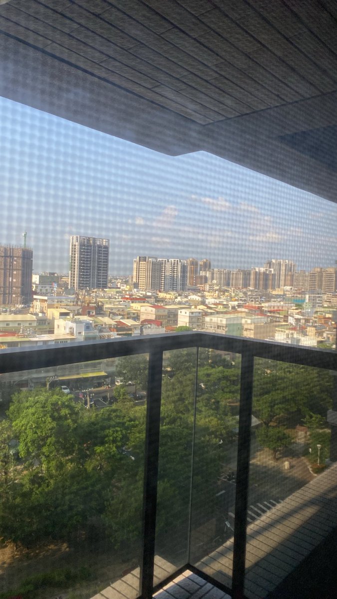 yourbig_JJason's tweet photo. 忙裏偷閒
上班日太累休假只想好好休息⋯ https://t.co/FVtOp5WdU2