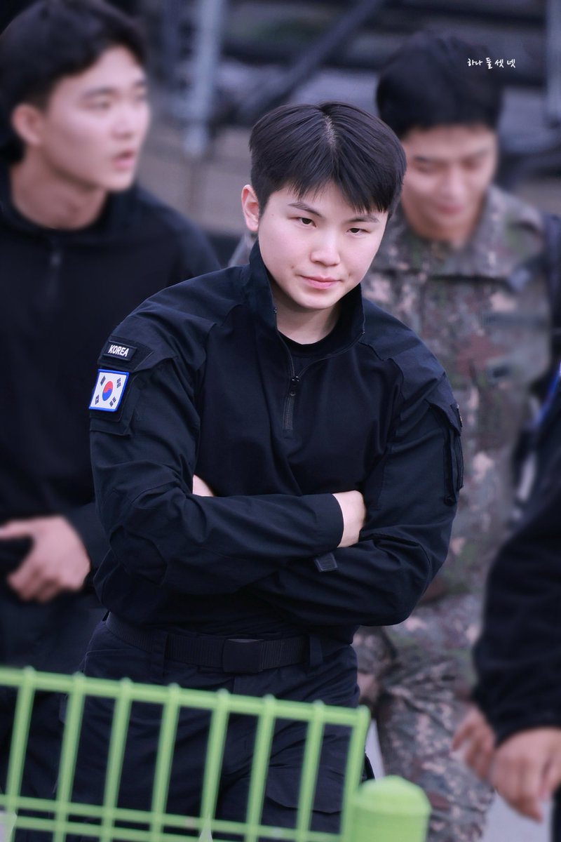 seventeen_1234_'s tweet photo. #세븐틴 #우지 
#이지훈 #seventeen 
#woozi #李知勋 #ウジ

261003 계룡군문화축제 https://t.co/BFSnOuJG44