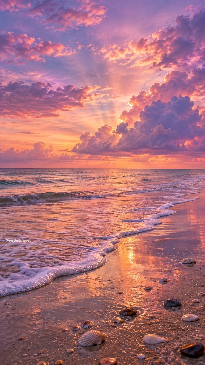 aestheticspost_'s tweet photo. Pastel beach. https://t.co/kS1bQoRCqp