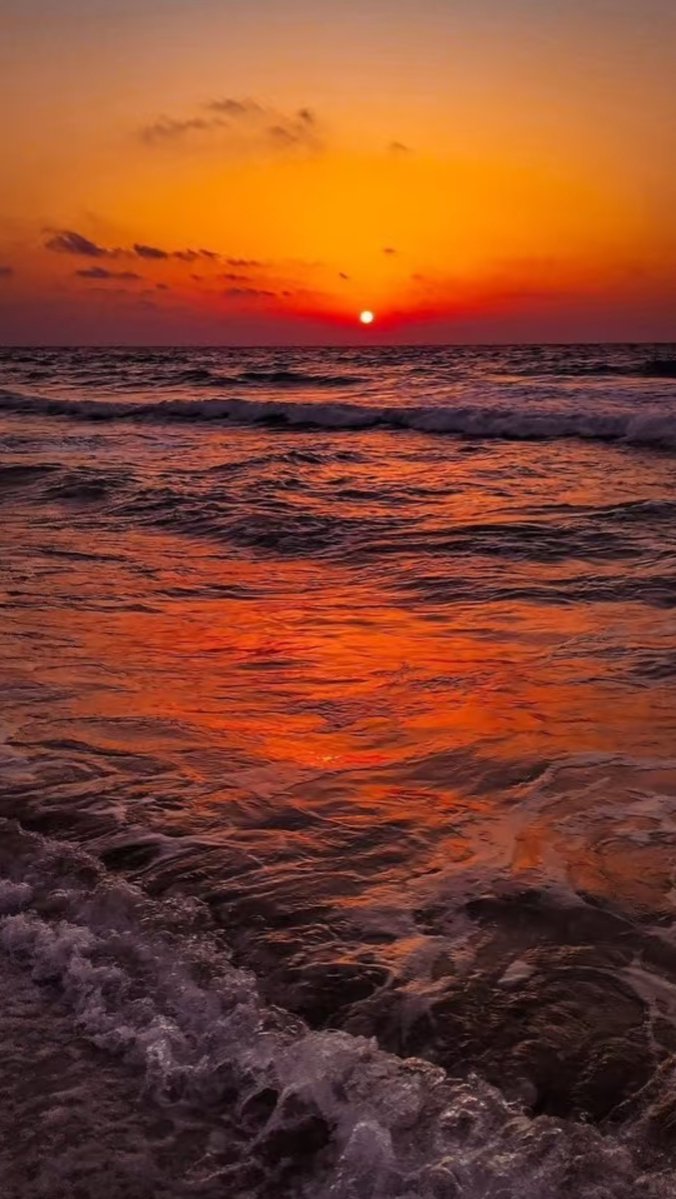 LashandraWw5's tweet photo. Hoy exploré la costa norte y encontré atardeceres que queman la retina  #ViajeDiario， https://t.co/KsY8UK5dX7