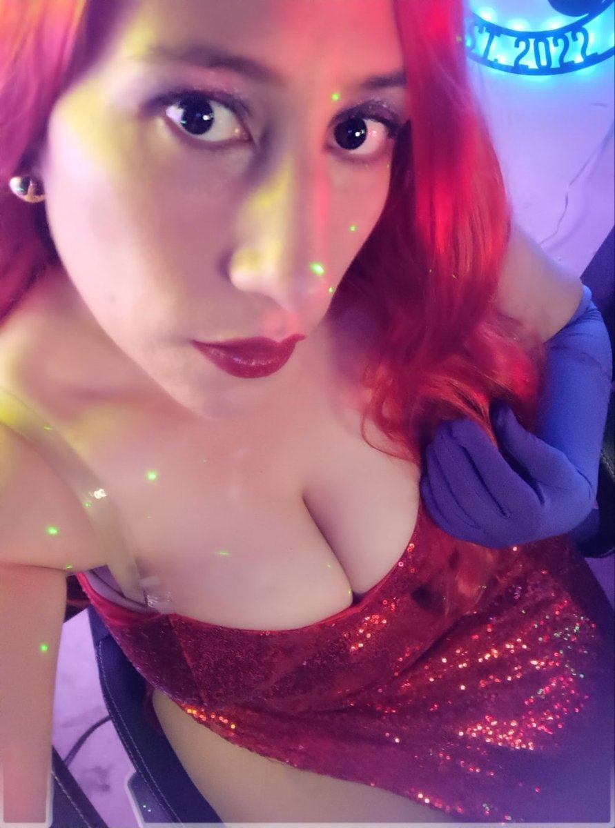 ChrissyCosplay_'s tweet photo. Jessica Rabbit 🫣oh my 🤭 https://t.co/ORK06pBts5