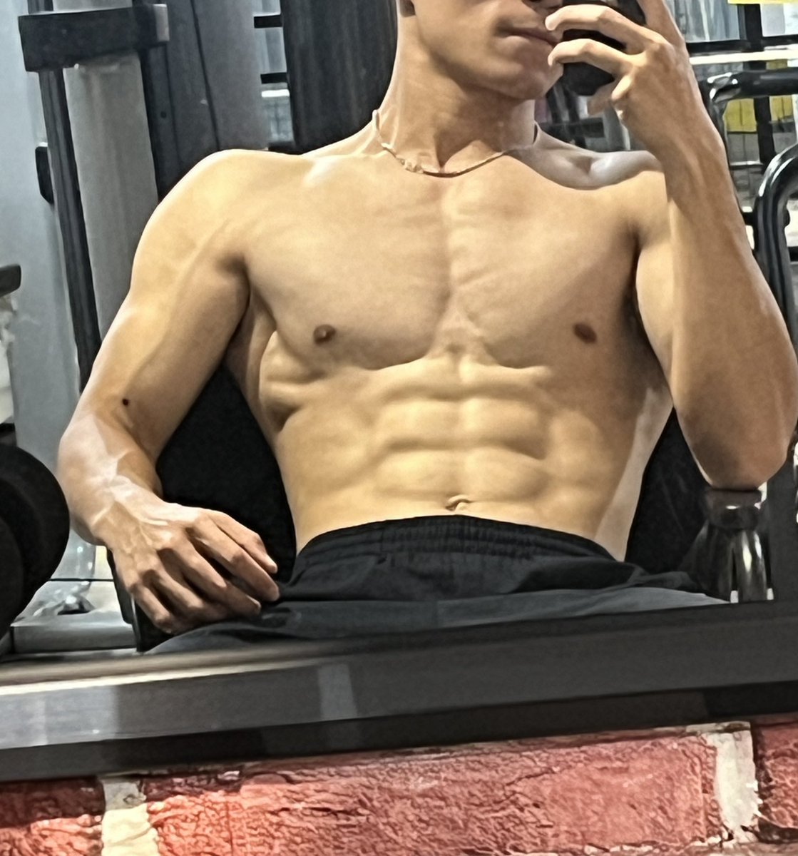 Yangnr91's tweet photo. 怎么现在X上都是机器人了🤖  是风水不好吗 https://t.co/7kscauGpgh