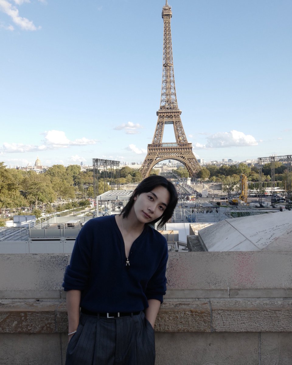 wonubliss's tweet photo. two and a half years apart 🥹 https://t.co/oGUxv7NoHB