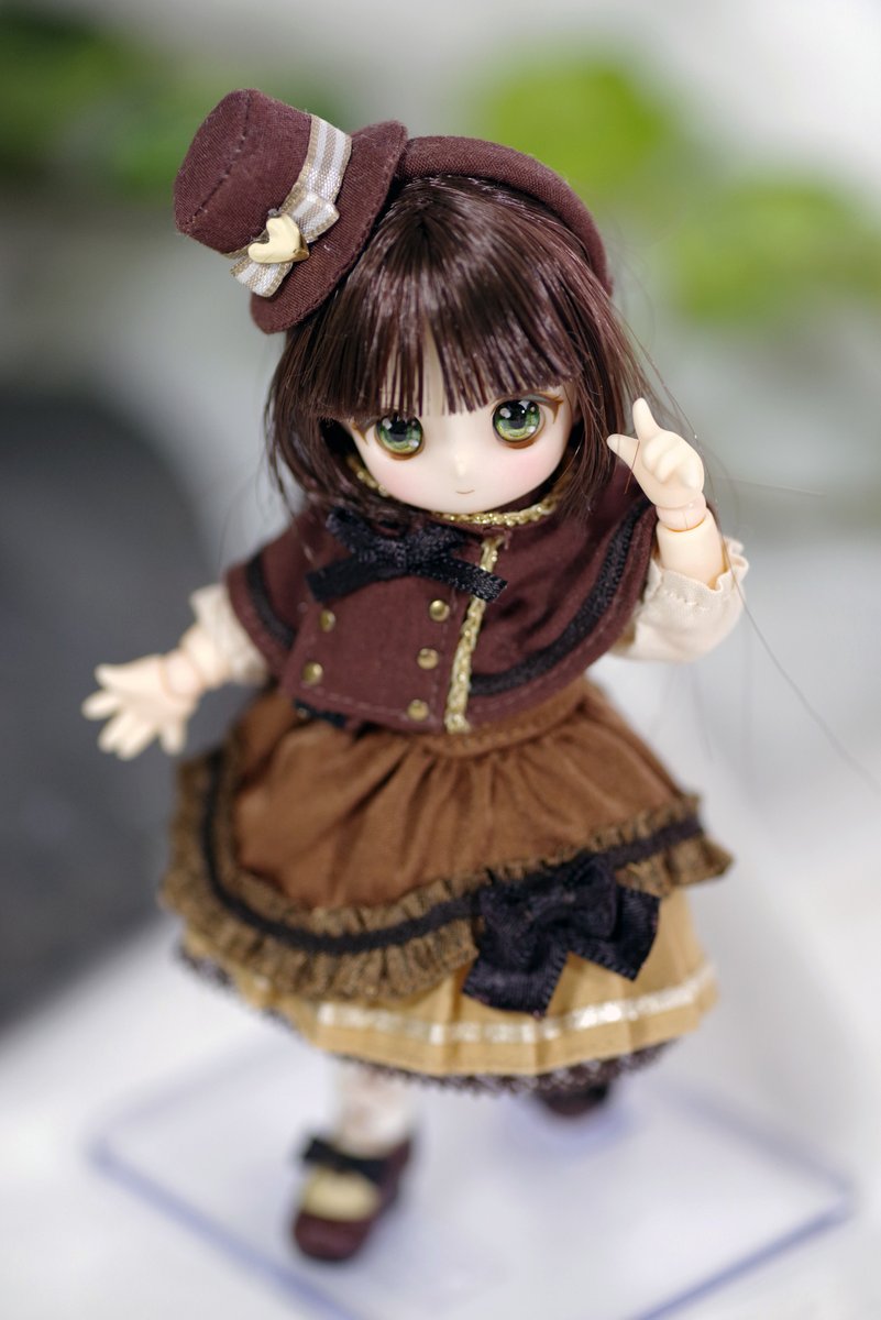sio3doll's tweet photo. （「ラーラーちゃん」と語尾のびてるのは誤打です～😅😅　全然構ってなかった分「写真新しく撮りやがれ～！😤的な怨念がお饅頭可愛いちびっ子達から発動してるかも知れません。飾ってて眺めてるだけでも最高に癒やされるお饅頭かわいい軍団なんですけどね☺️） https://t.co/mYAFV4yhxd