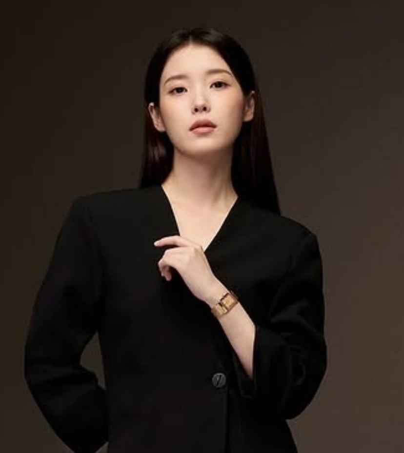 thebaseillit_'s tweet photo. IU sunbaenim left a comment on WONHEE’s post featuring her song. 

“"Wow... You're so good... Wonhee,  you're killing it 😍” https://t.co/tRucEkhneS