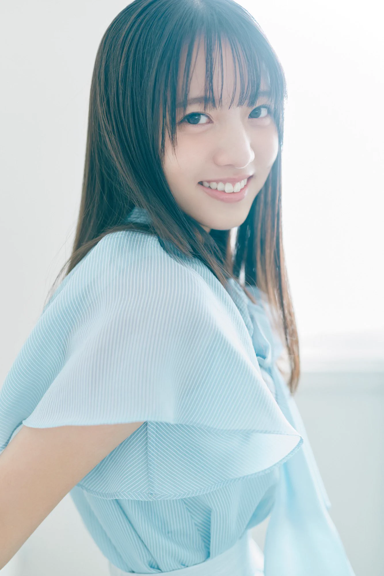 乃木坂46 в X: „6期生グラビア Nogizaka Colors◢ 毎日1人ずつ公開中