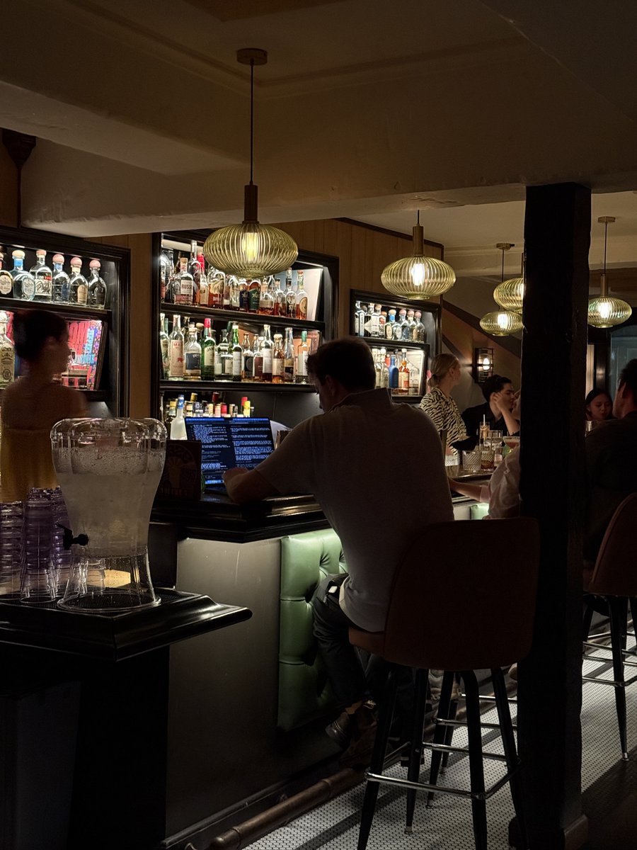 miaferrariii's tweet photo. friday night in sf

alcohol consumption : 0%
token consumption: 100%

(the urge to ask what he’s working on) https://t.co/Swu9XlWWEO