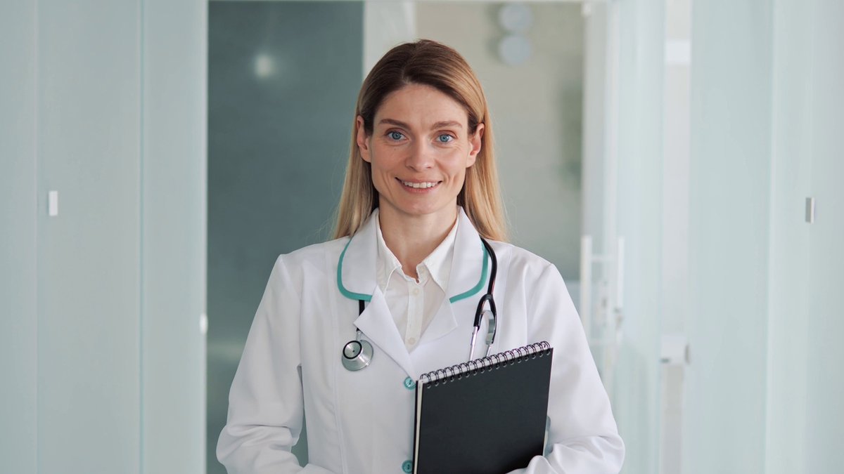 twyld335368's tweet photo. [Doctor is excited to try new things and embrace growth every day!]， https://t.co/kT0du5KbXF
