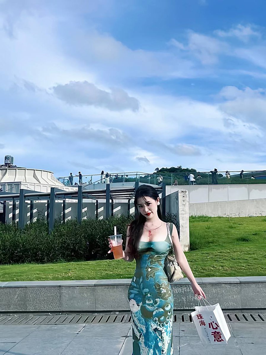YAjjNG0303's tweet photo. 我爱我老公 但是还是会想玩推… https://t.co/0JcOmPmD4V