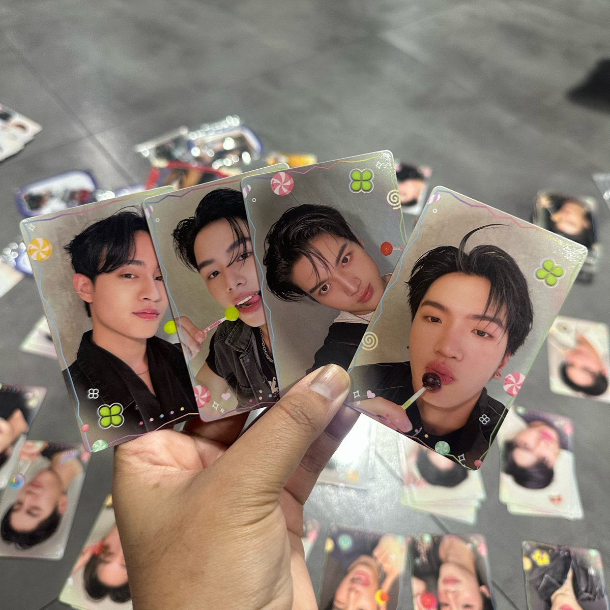 JMSMUMU's tweet photo. WTS/ขาย

#GMMTVFANIVAL2026HappyFamily
#ตลาดนัดgmmtv
#ตลาดนัดclover #clover

CLOVER เซตละ 100💖

นัดรับวันนี้,11 /จัดส่ง+40
สนใจdmสอบถามได้ค่ะ https://t.co/KAsVdZovJr