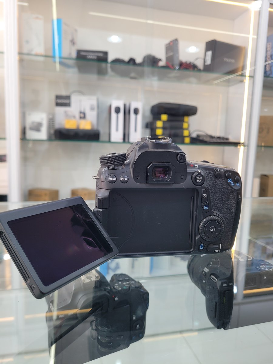 cameraDefinitio tweet picture