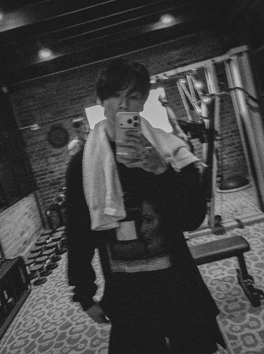 taerained's tweet photo. boyfriend material ৎ୭ https://t.co/CLdMmwcllY