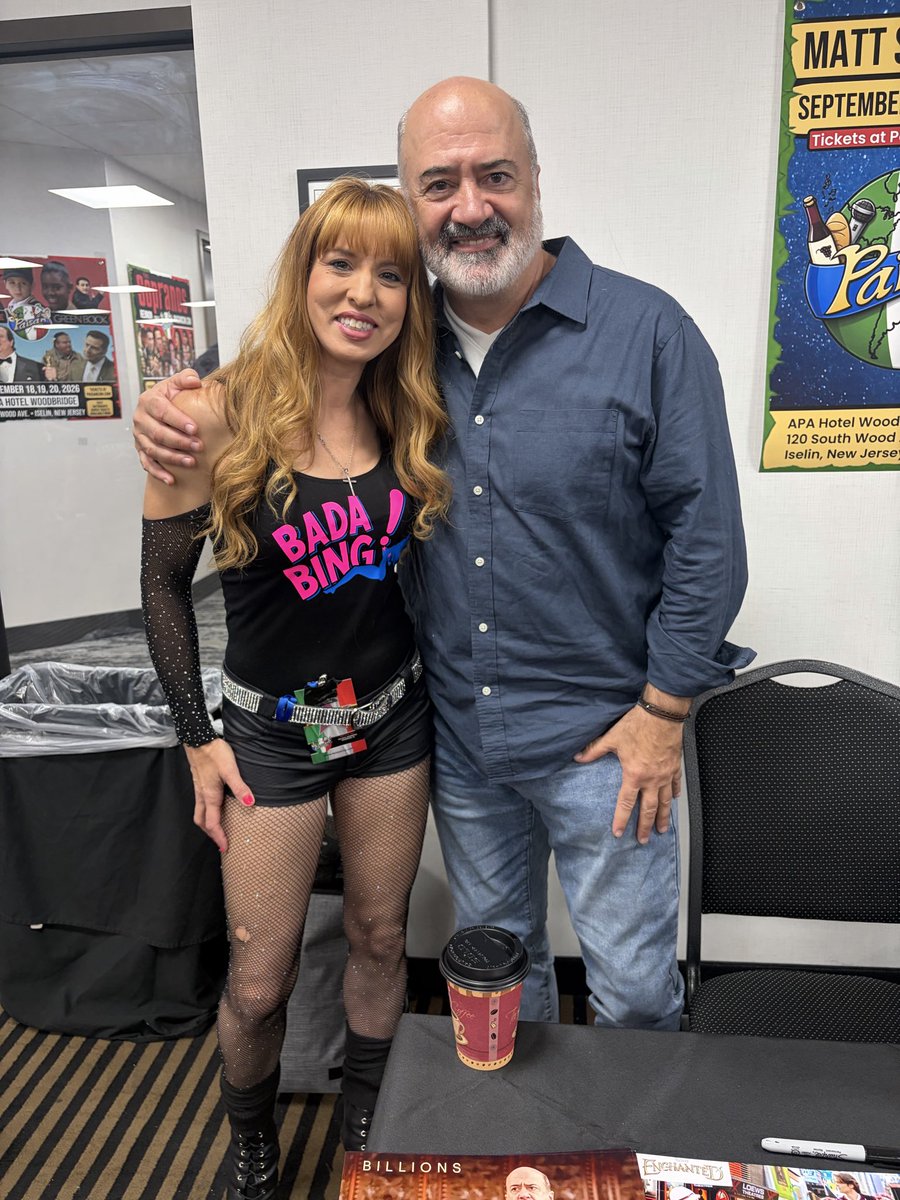 1976BadKitty's tweet photo. @AlecBaldwin  #paisancon  #radioman  #alebaldwin #dianalynn #mattserrvito  #davidproval #badabing #paisancon  #shanehyngd #sopranos #nj https://t.co/p2wYi5Jrsh