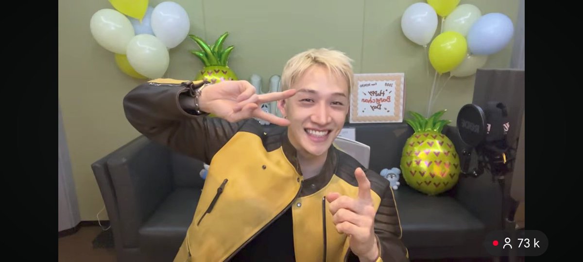 Elimartir08's tweet photo. Despúes de mucho volvimos a tener un Big hug ❤️‍🩹
#stay
#straykids https://t.co/FipGBu0tOJ