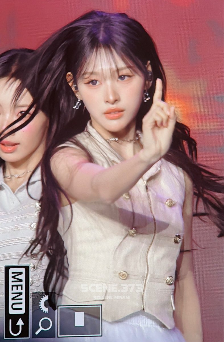 SCENE_373's tweet photo. 261003 IBK

#리센느 #RESCENE #リセンヌ
#미나미 #MINAMI #ミナミ https://t.co/Xxjq0mOxdf
