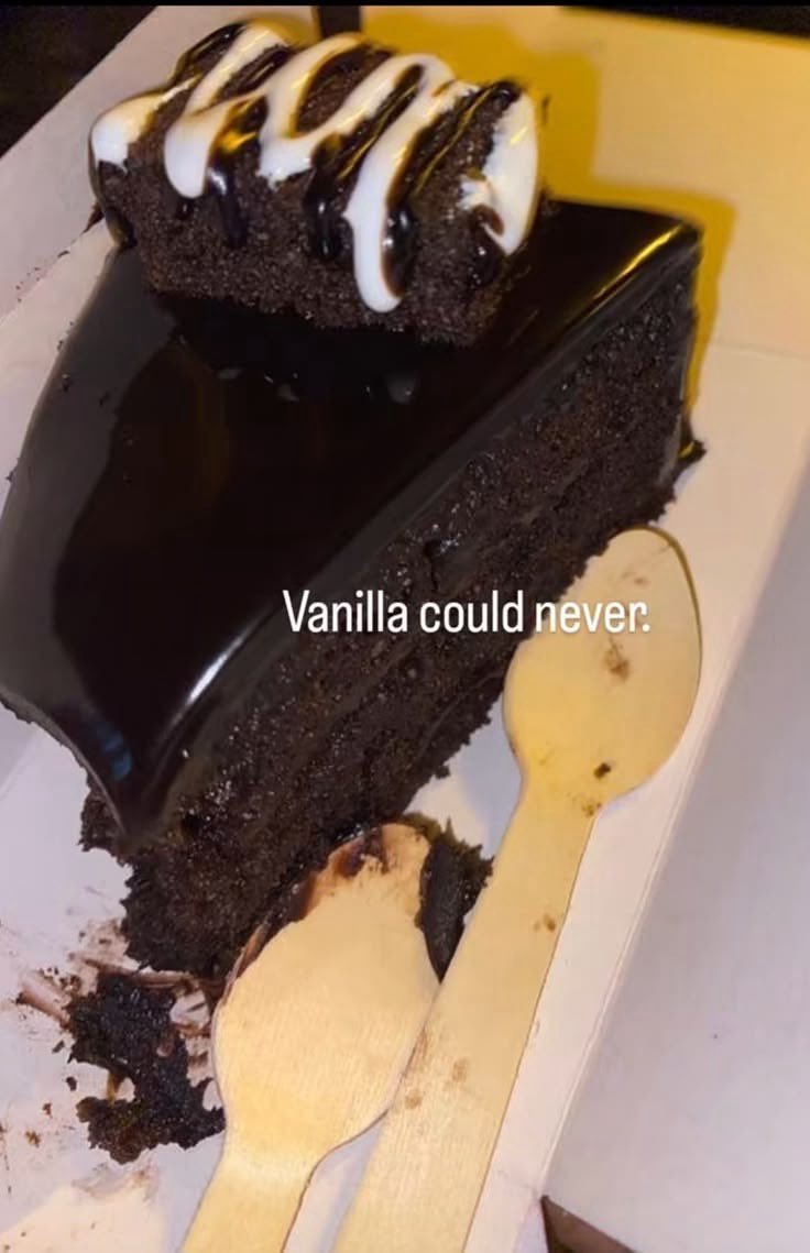 sweetxdessert's tweet photo. thoughts? 🤔 https://t.co/Hci38XZ357