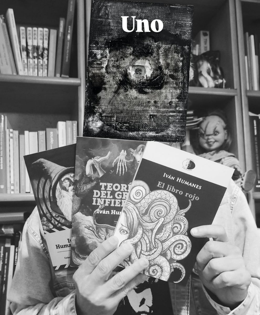 ivanhumanes's tweet photo. Estos últimos años el asunto se ha quedado en trío: Pratchett, infierno y libro rojo. Ahora quedaría pendiente la ocultación y el juego de dados. Uno. https://t.co/FGzYjtK3XY