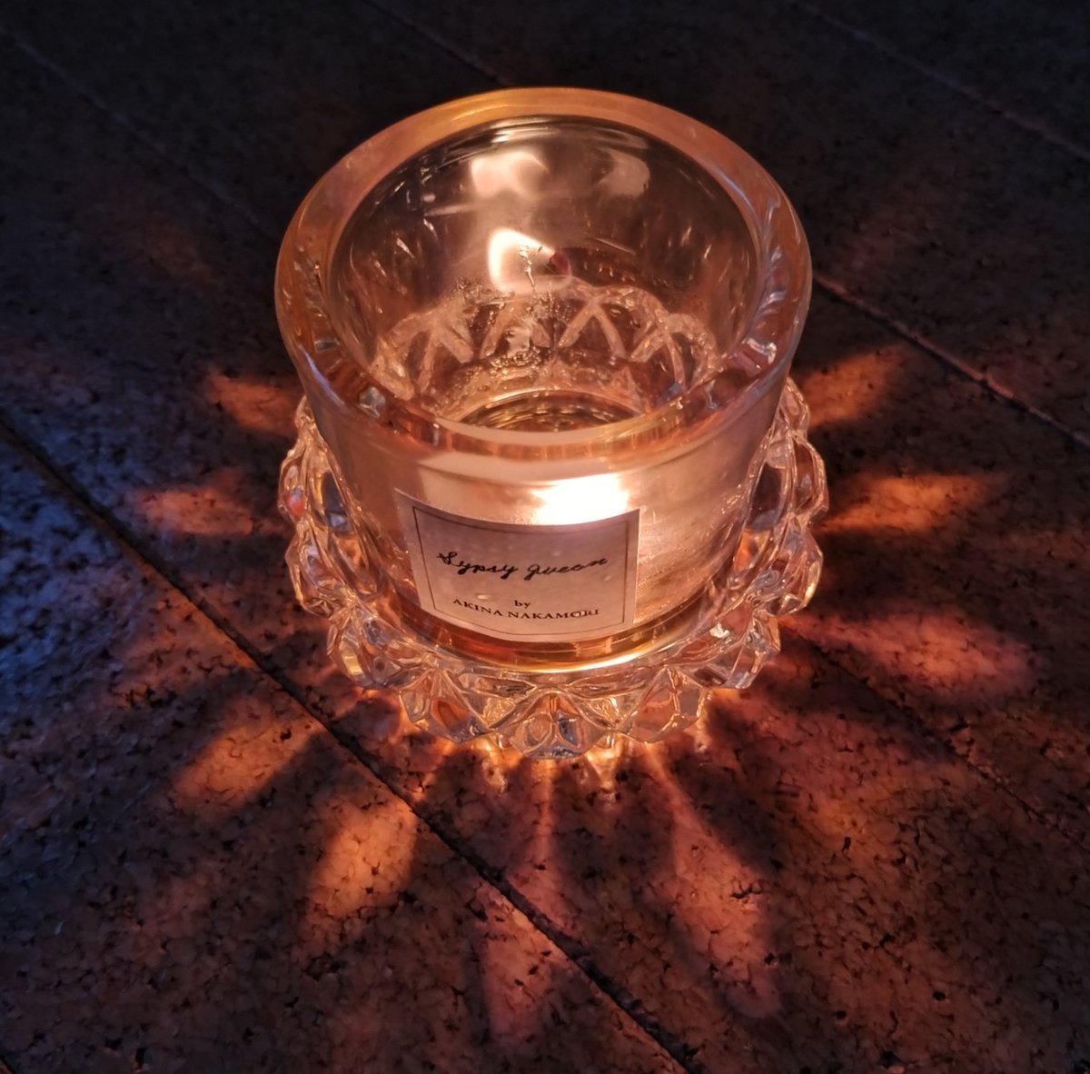 utahime_aki7's tweet photo. Gypsy Queenも🕯️もあと少し…

焰がゆらゆらと揺らめいて綺麗 https://t.co/utiwsgVlw5