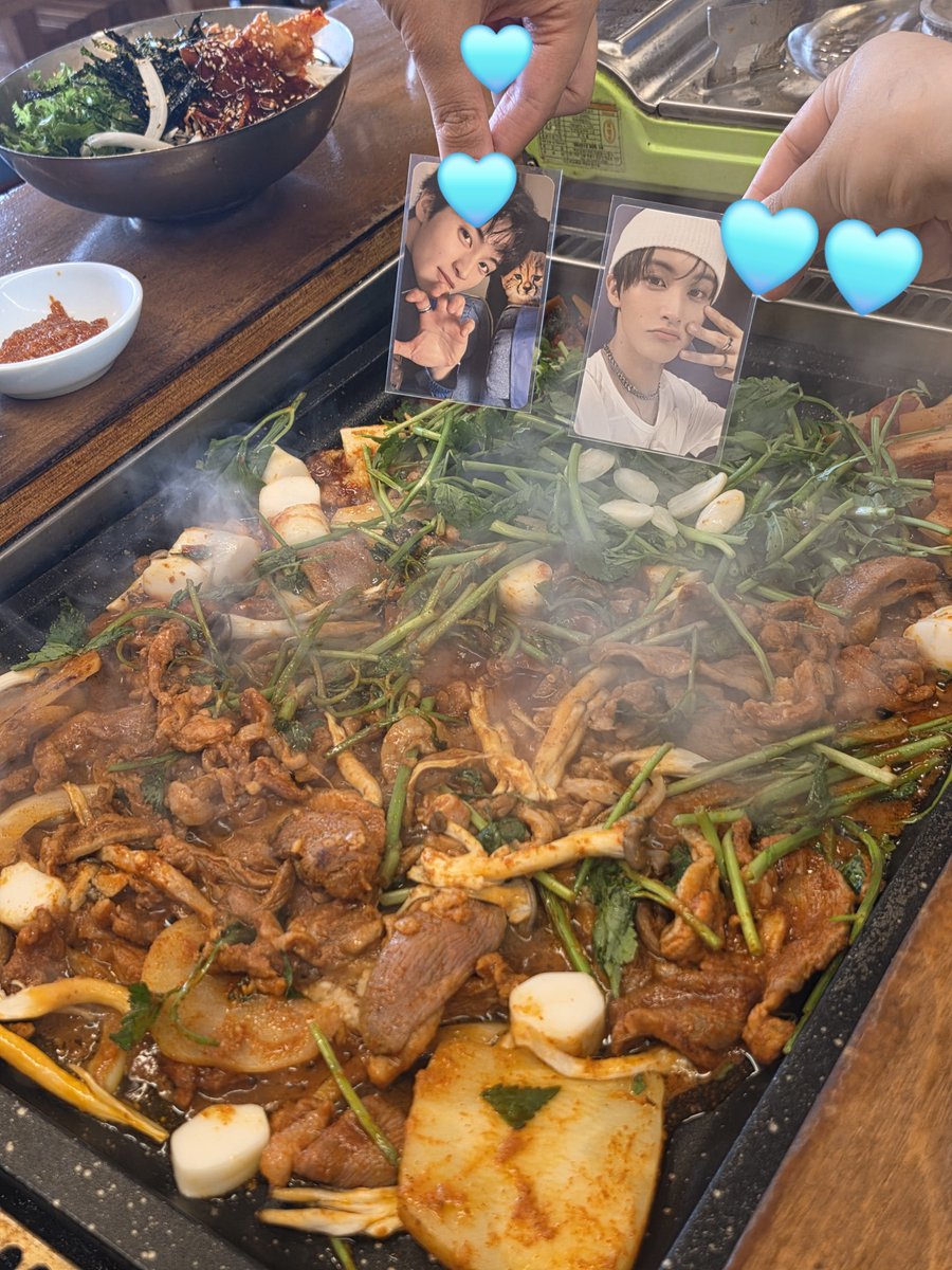 karm_082's tweet photo. 맠푸없이못살아 https://t.co/0eXdEKweAL