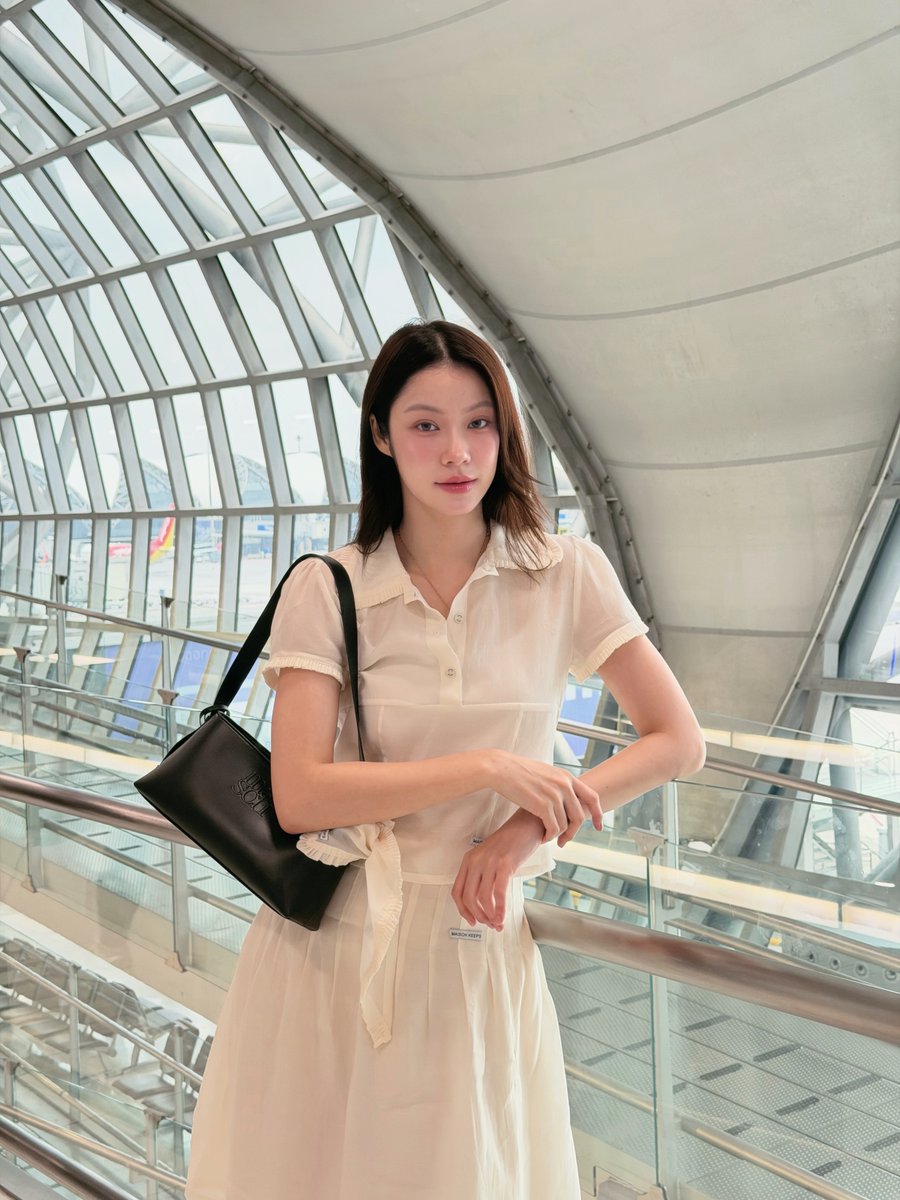 jamakasohot's tweet photo. I'm so in love 🤍

#NamtanTipnaree
#maisonKEEPS #SoiréeBag 
#maisonKEEPSfriends https://t.co/ecNeukulX4